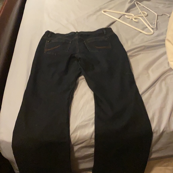 Blue jeans - Picture 2 of 2